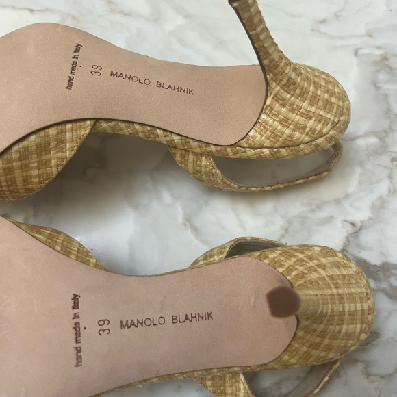 Manolo Blahnik Woven Slingback Heels Size 39 - Picture 9 of 11